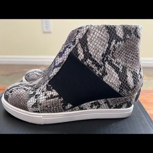 Linea Paolo booties 6.5M